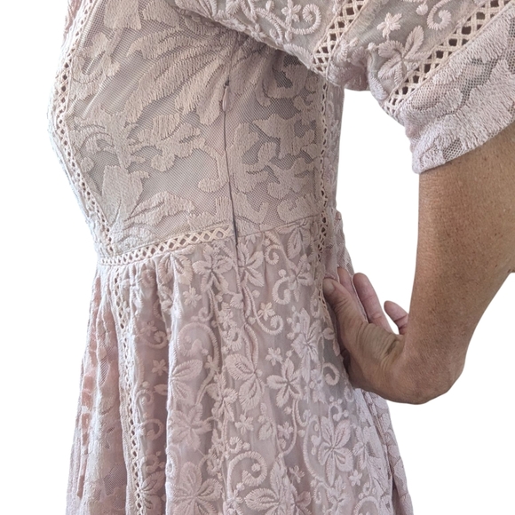 Brass & Roe Blush Pink Lace Midi Dress M Romantic Cottagecore Spring Wedding - Picture 8 of 13